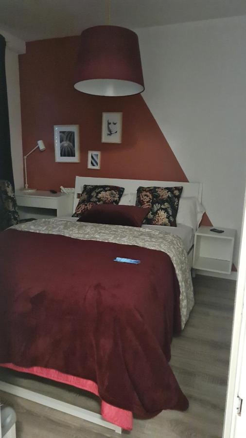 Alojamiento Weier La Cistérniga Buitenkant foto